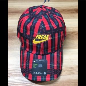 🔥Rare Nike Giannis Heritage 86 Unisex Hat